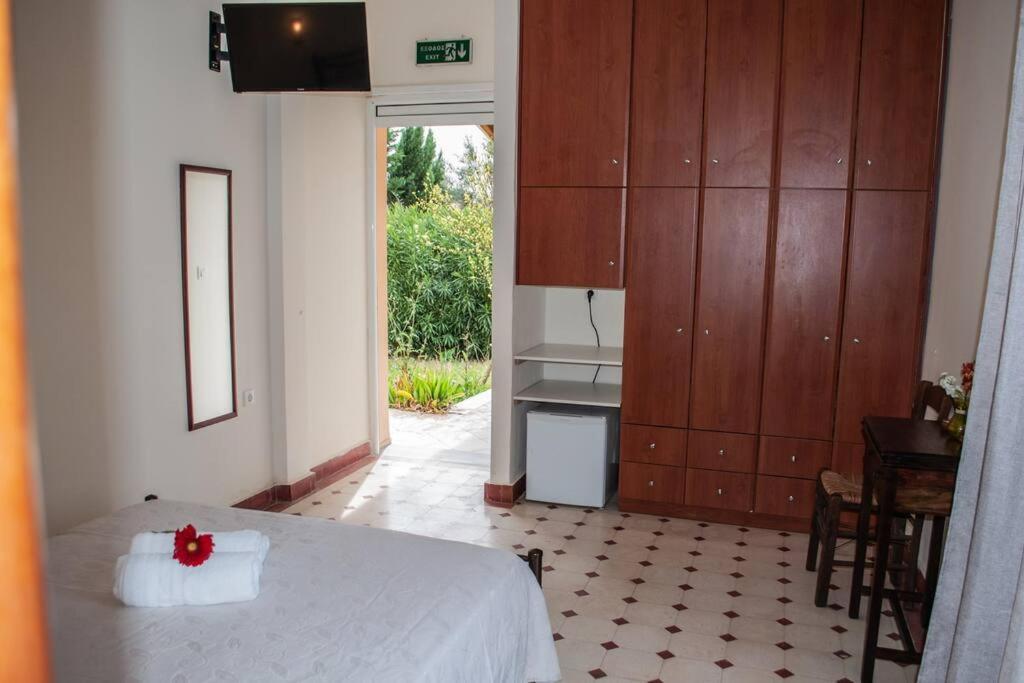 Phyllida Guest House - A2 Zacharo Exterior foto
